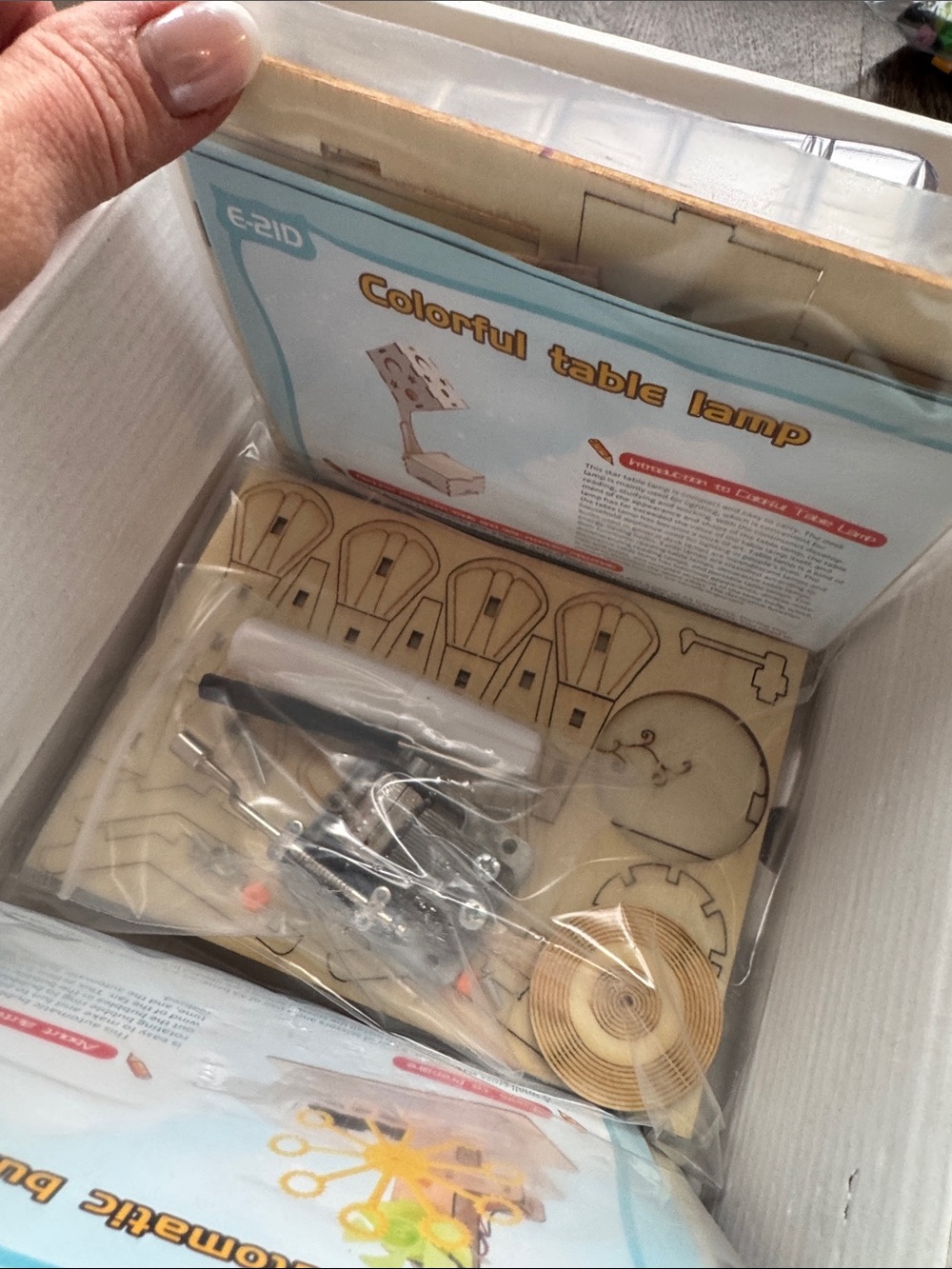 Brand New In Box - STEM Kit for Kids - Learn While You Play (White/Blue) - Picture 9 of 10